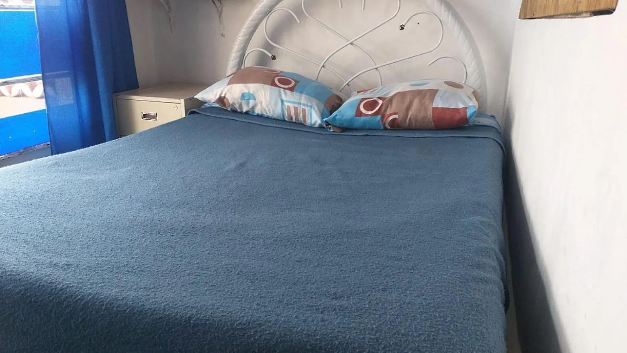 בית הארחה Hostal Azul פואבלה